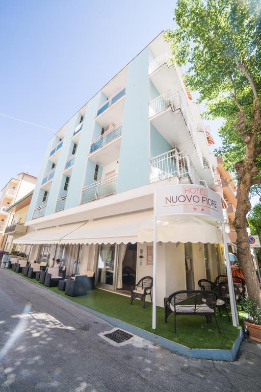 Hotel Nuovo Fiore Каттолика Экстерьер фото