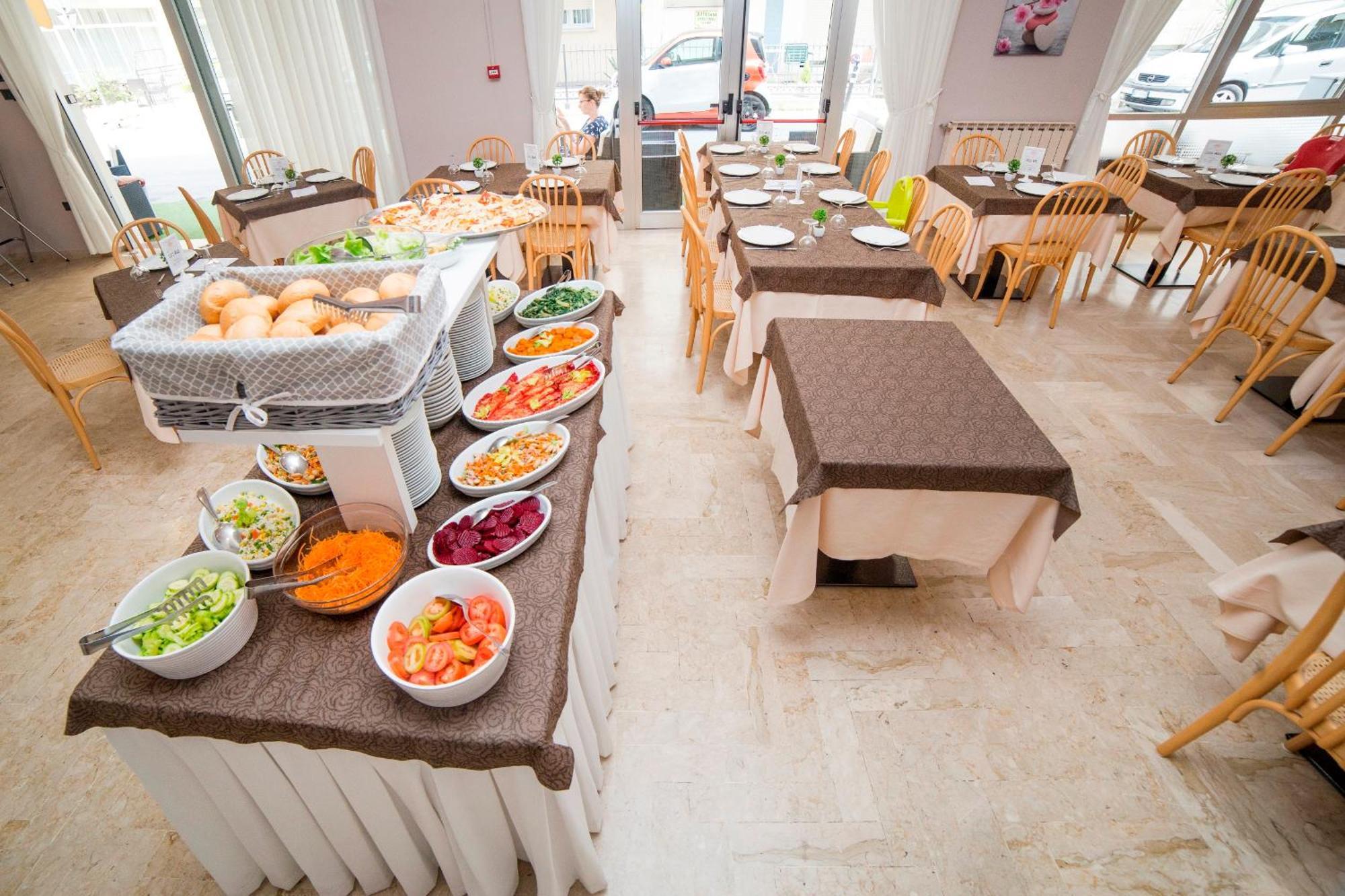 Hotel Nuovo Fiore Каттолика Экстерьер фото