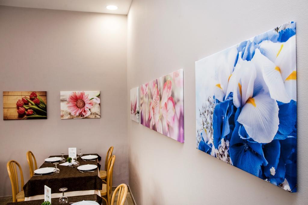 Hotel Nuovo Fiore Каттолика Экстерьер фото
